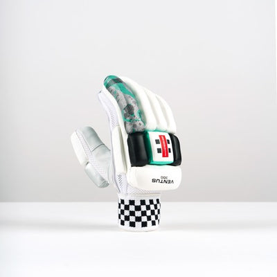 Gray Nicolls Ventus 1.0 300 batting Glove