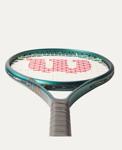 Wilson Blade V9 25" Junior Racket