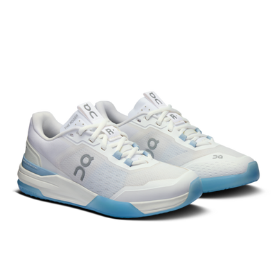 ON The Roger Advantage Pro W Shoe